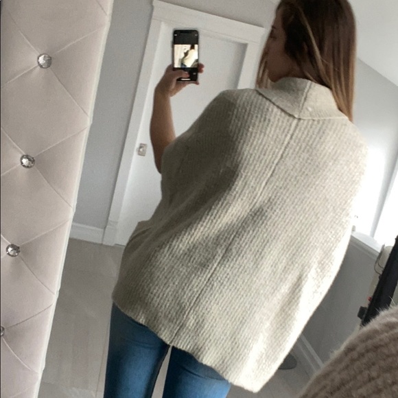 Olive + oak Sweater - Picture 4 of 5